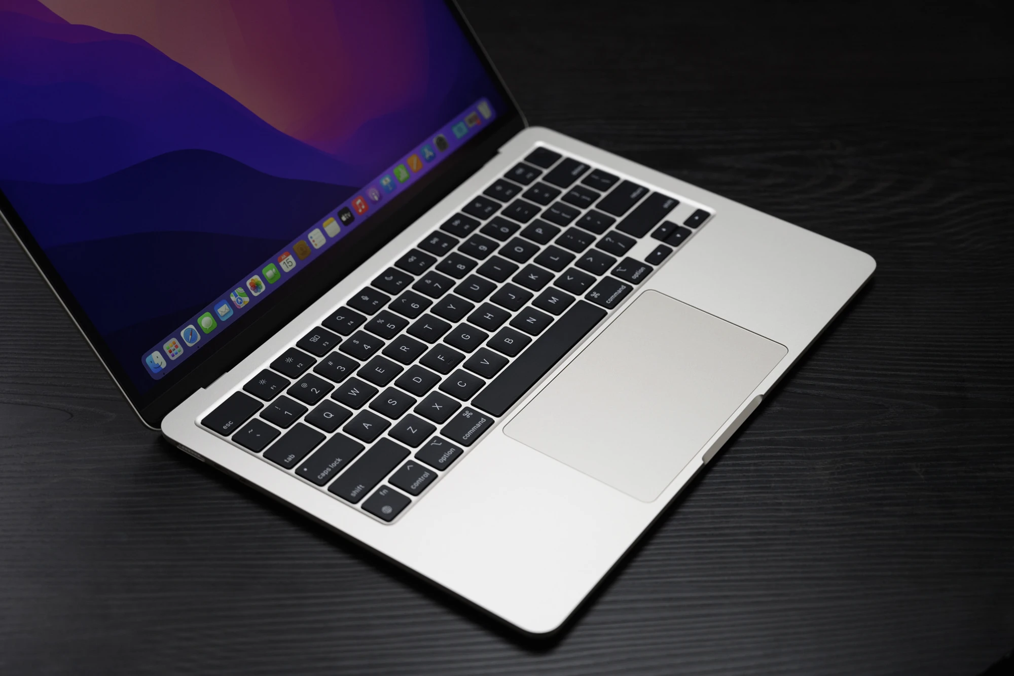 Macbook Air 13 inch 2022 – MLY33
