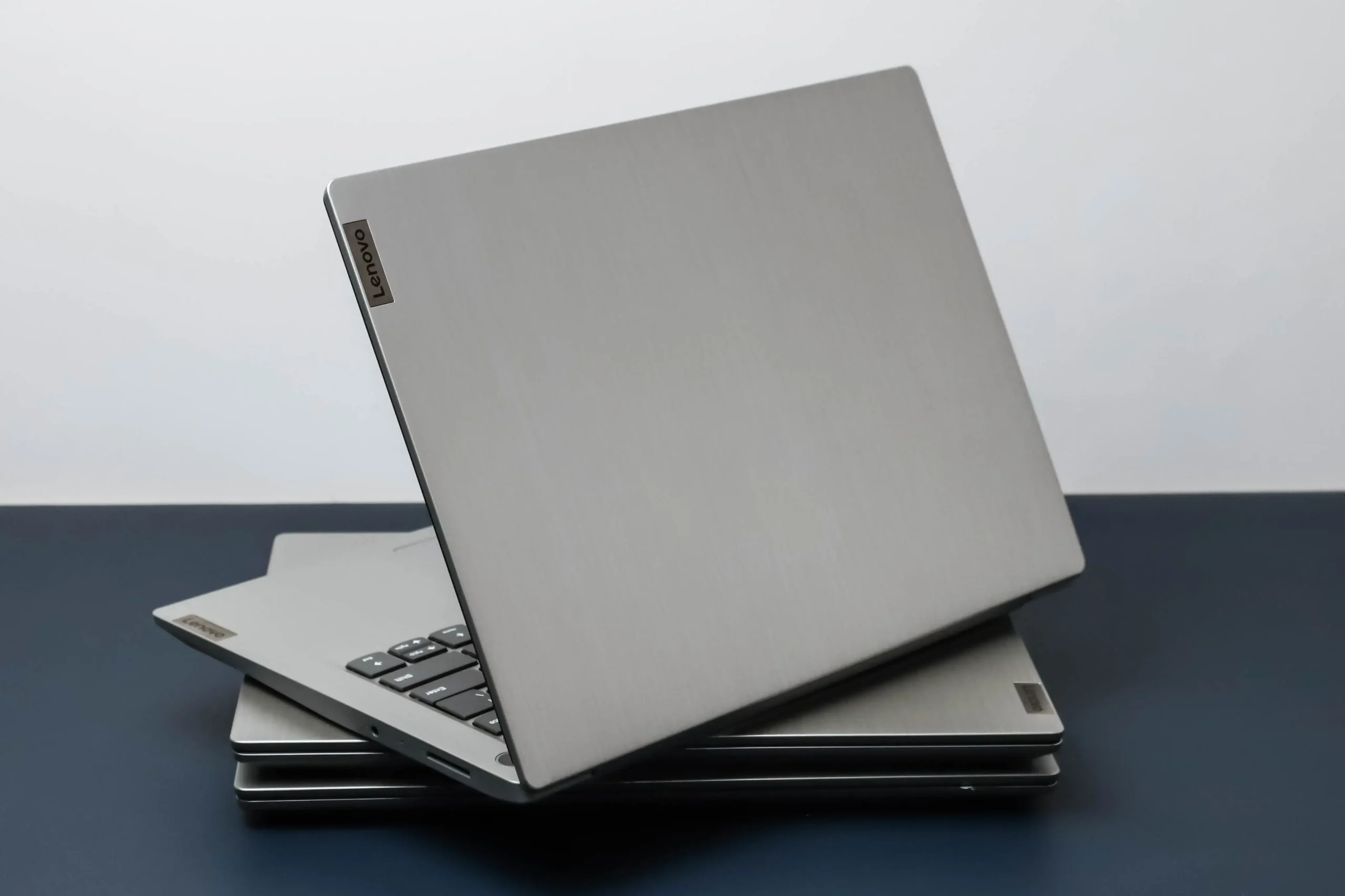 Laptop Lenovo IdeaPad Slim 3 14IIL05