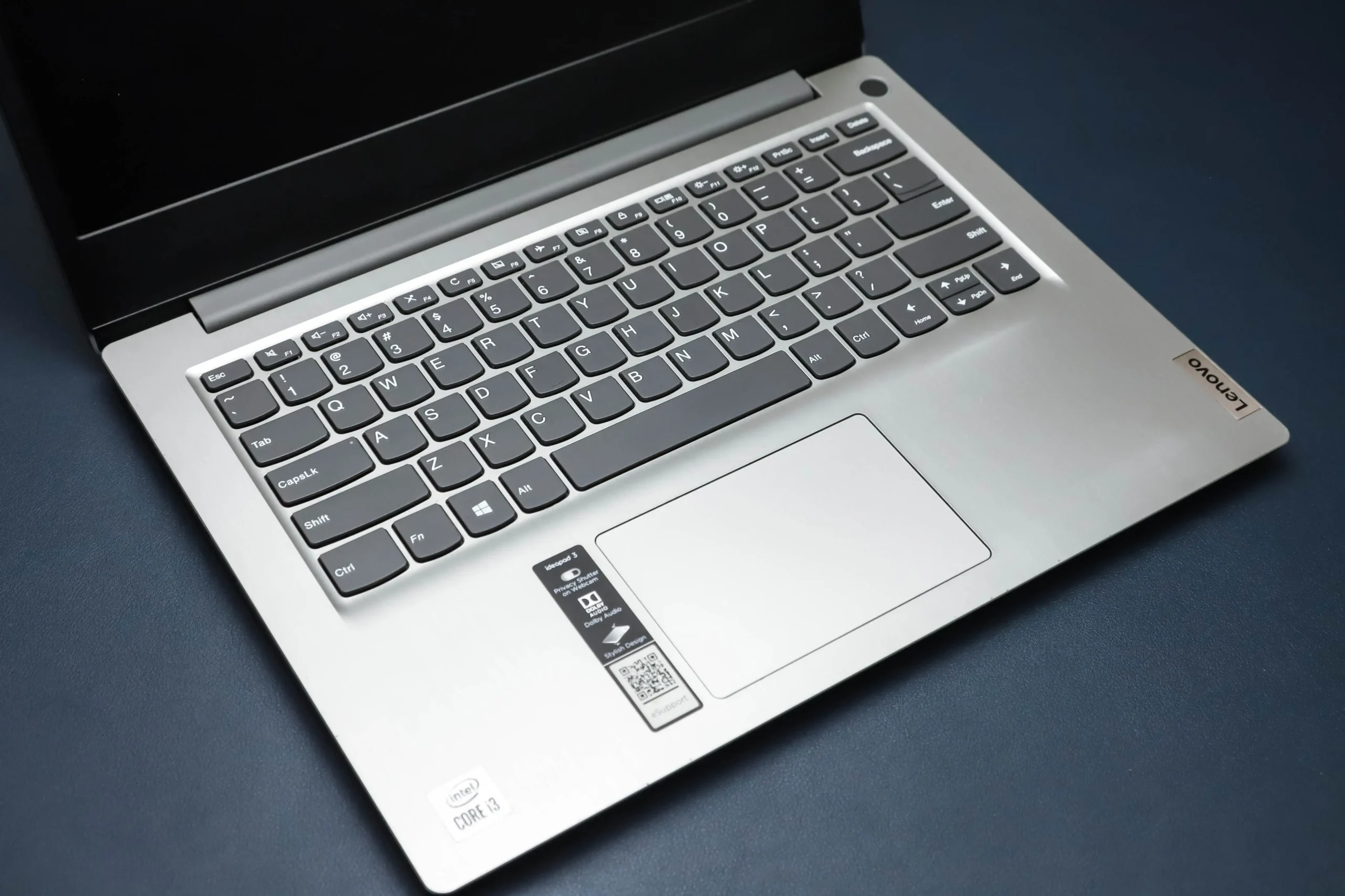 Lenovo IdeaPad Slim 3 14IIL05 1