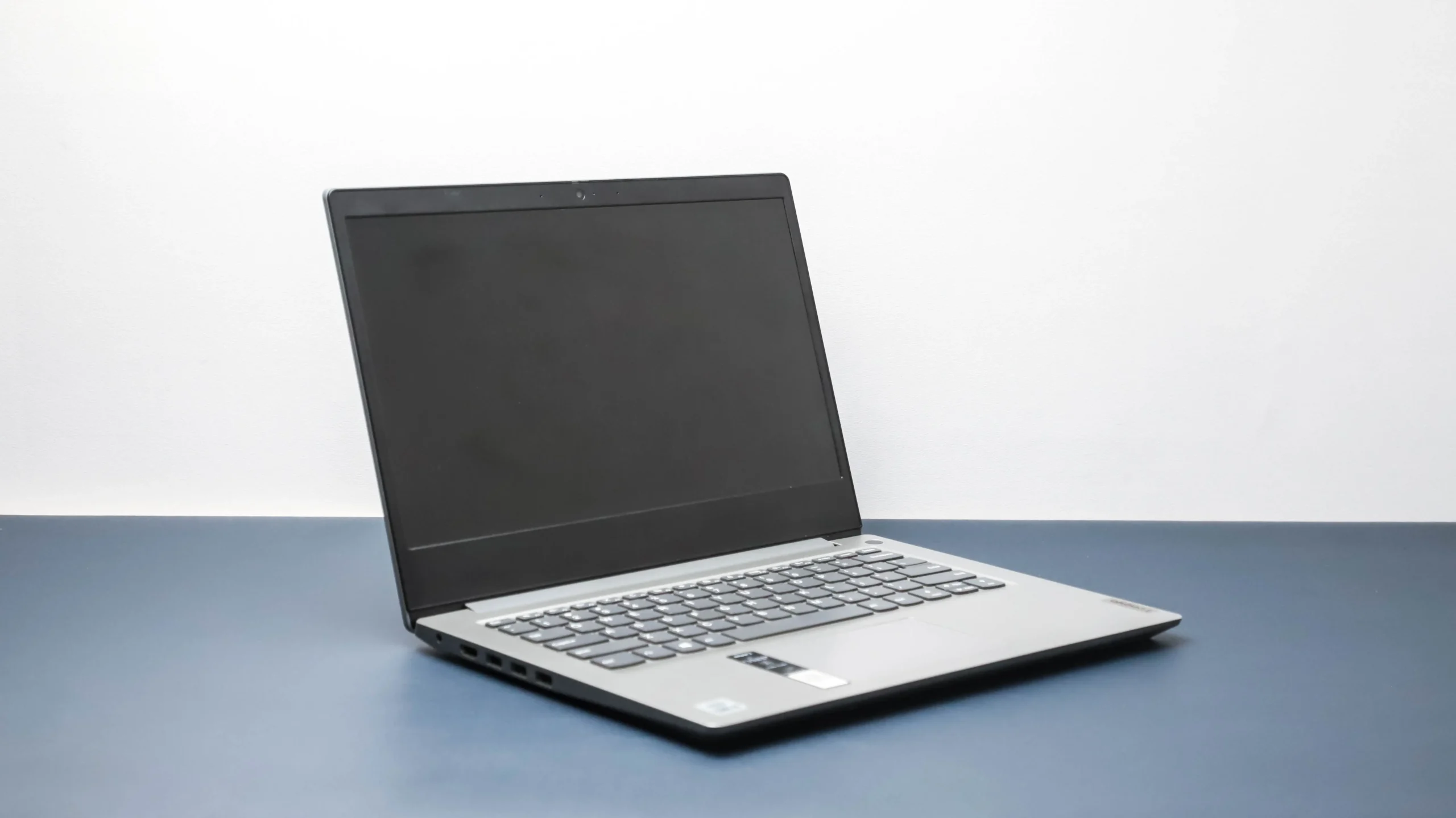 Lenovo IdeaPad Slim 3 14IIL05