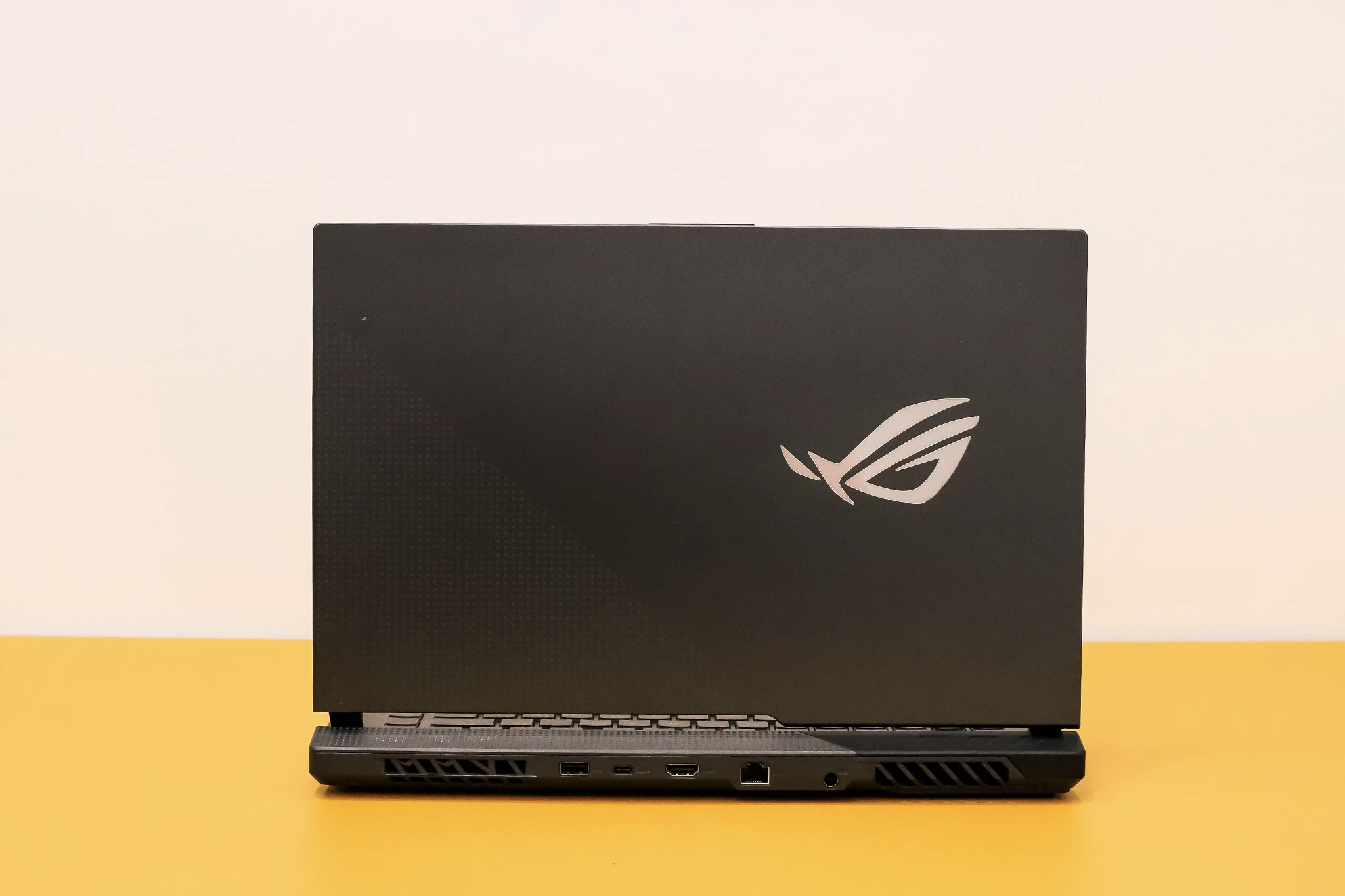Asus ROG Strix G15 G513IH HN015W 11