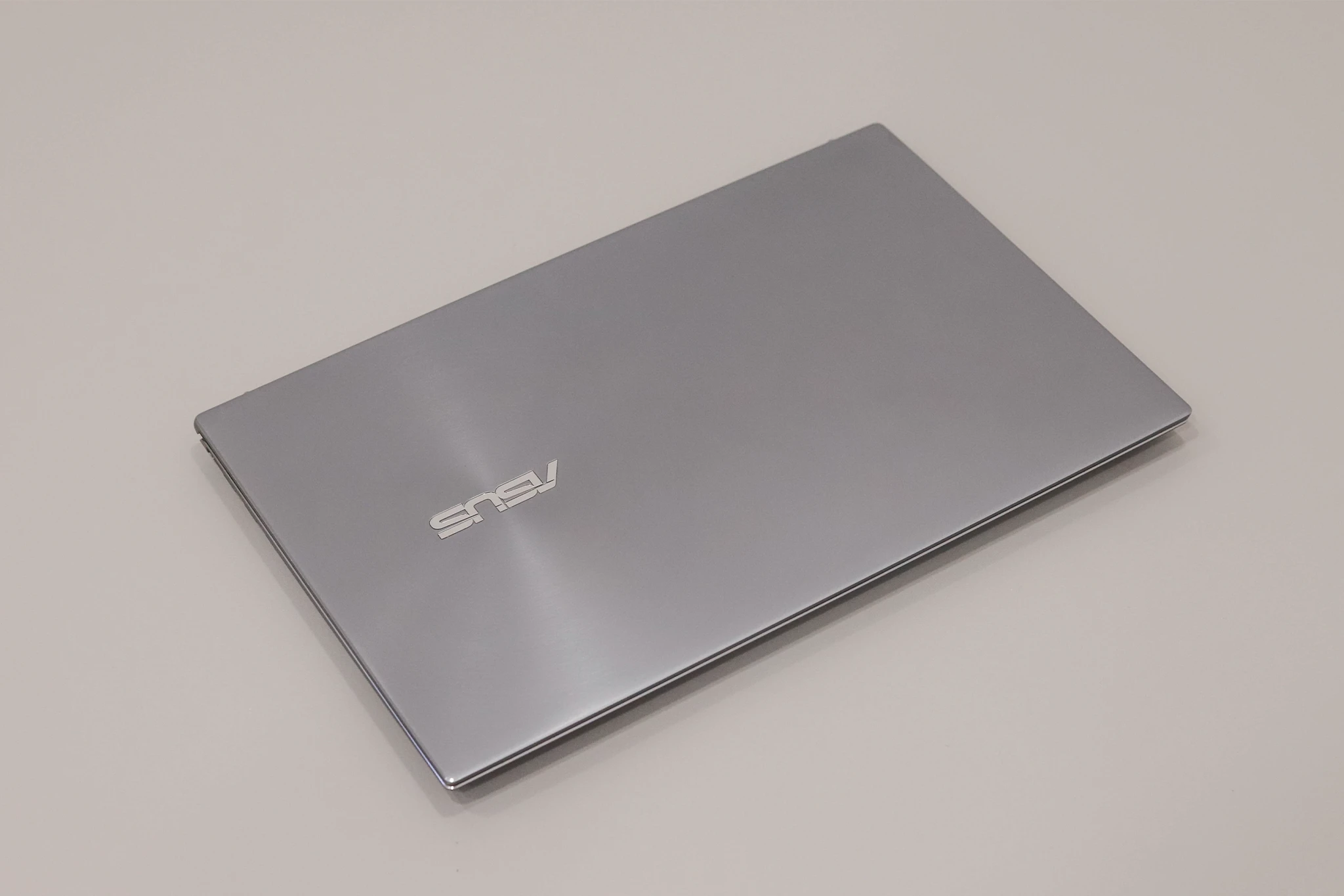 Asus Zenbook 14 Q408UG 5