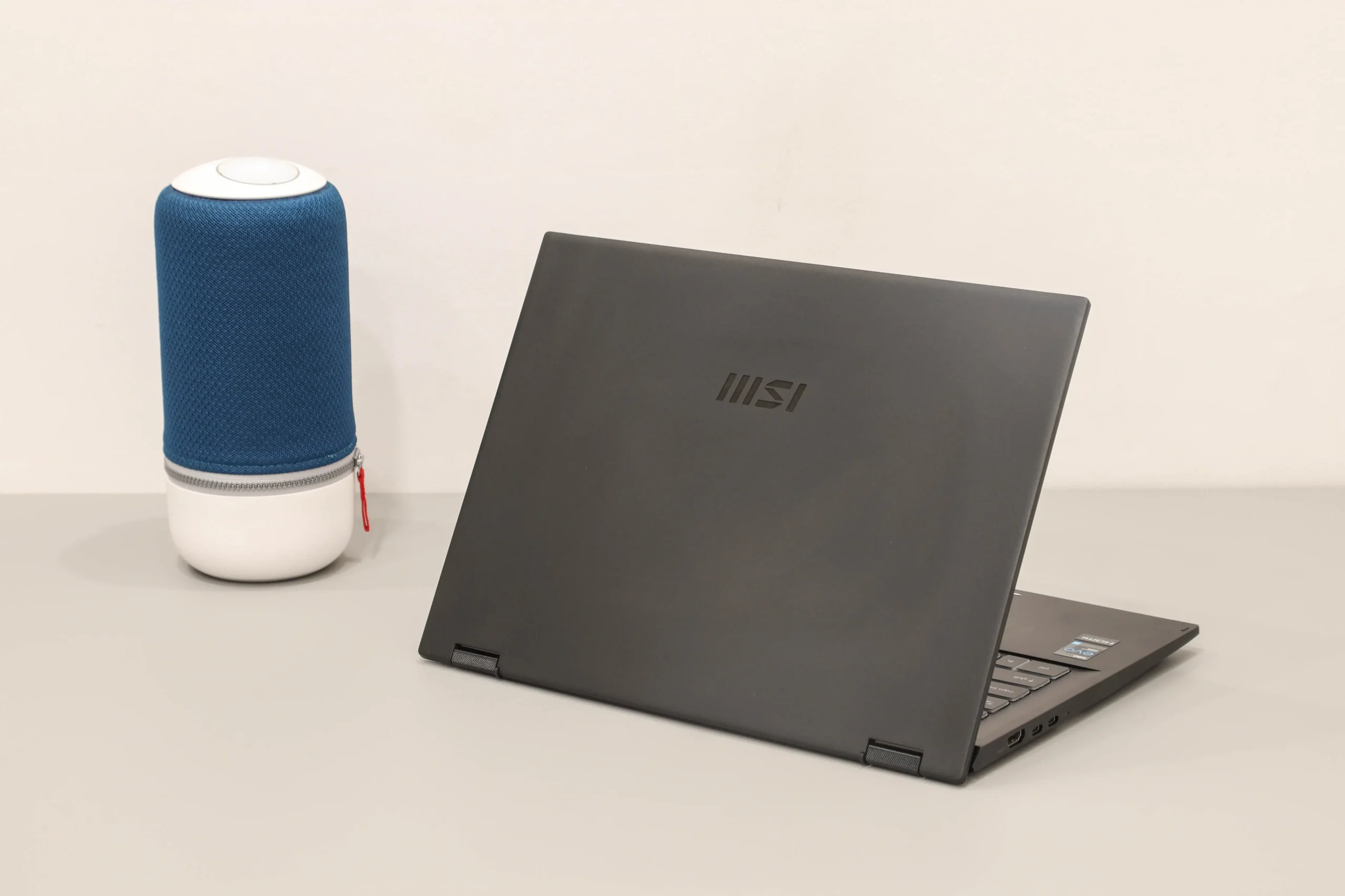 MSI Summit E14 Flip Evo A12MT-210VN 6