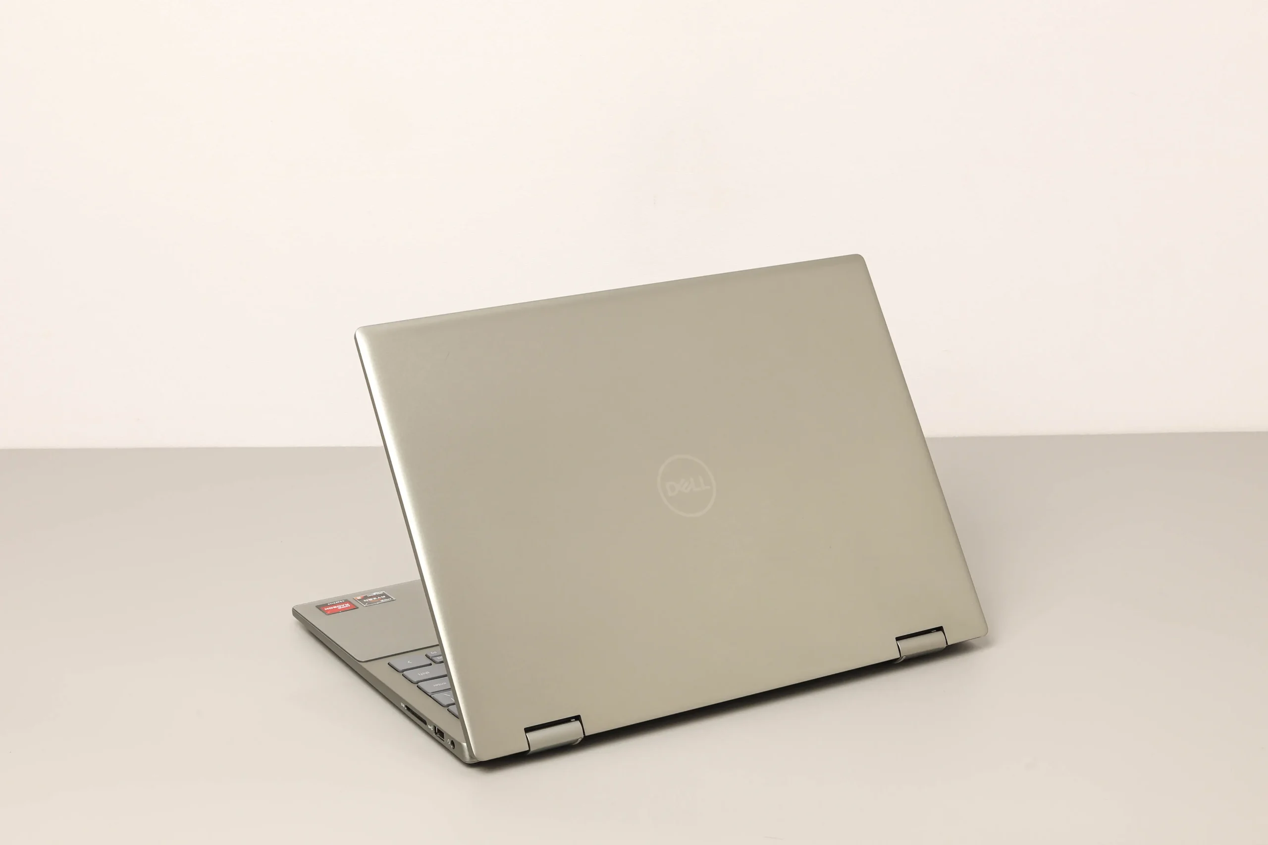 dell inspiron 7425 2 in 1 32