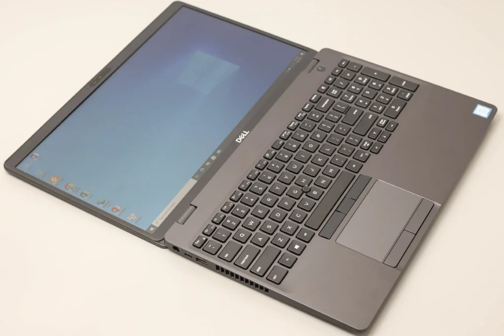 dell latitude 3541 37