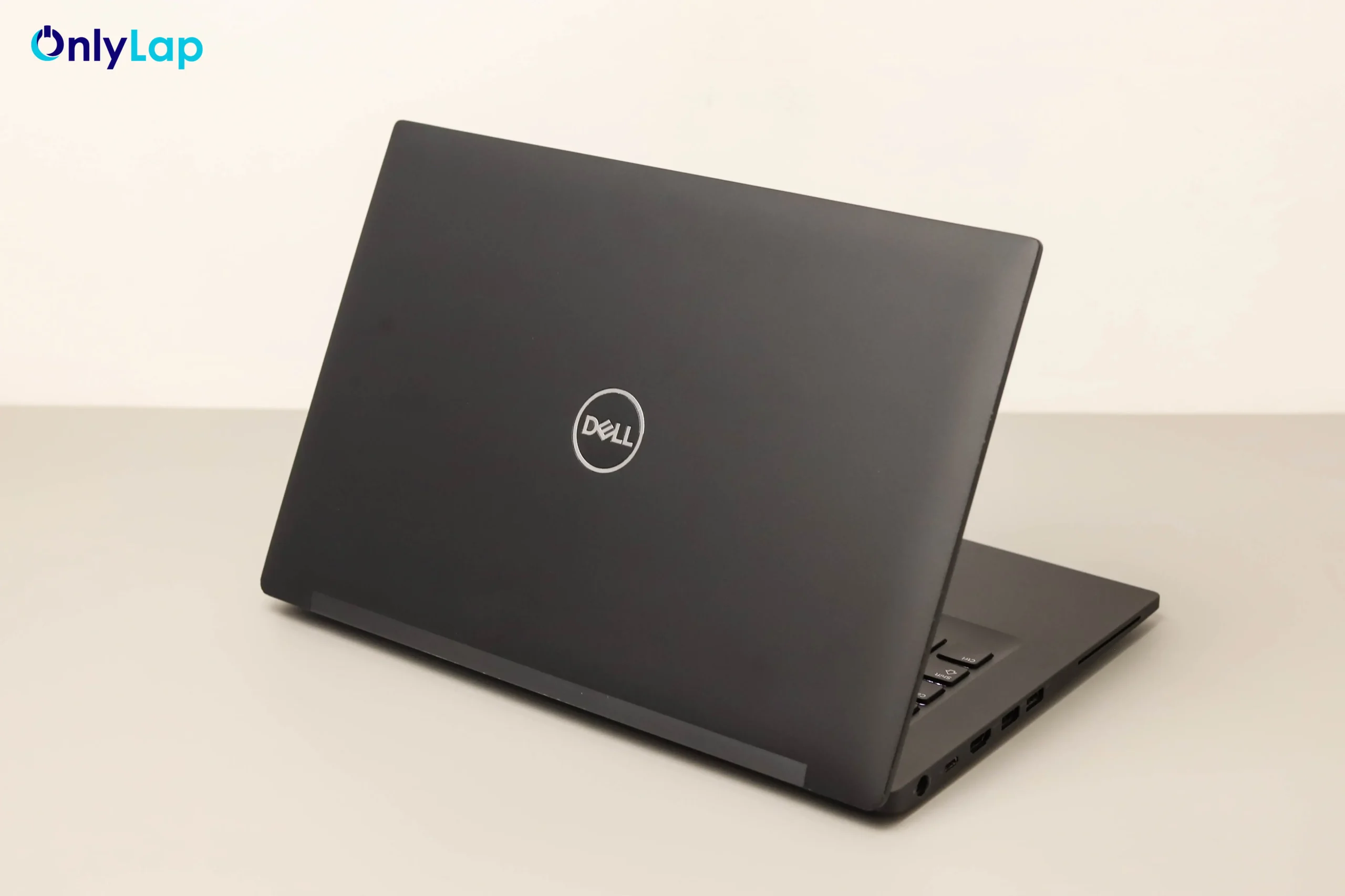 Laptop Dell Latitude 7490 - Core i7 | Văn phòng bền bỉ, Giá tốt
