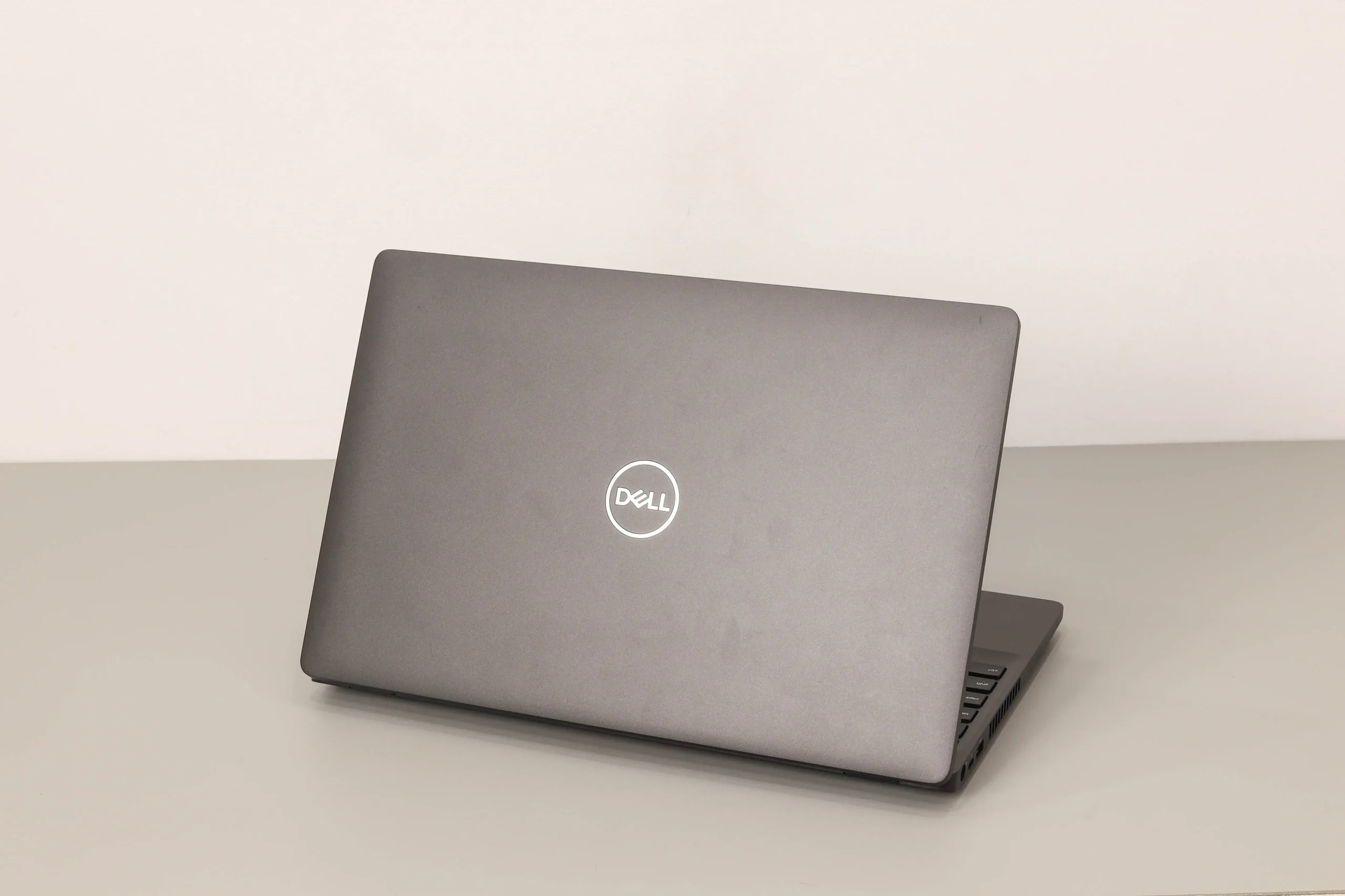dell precision 3541 16