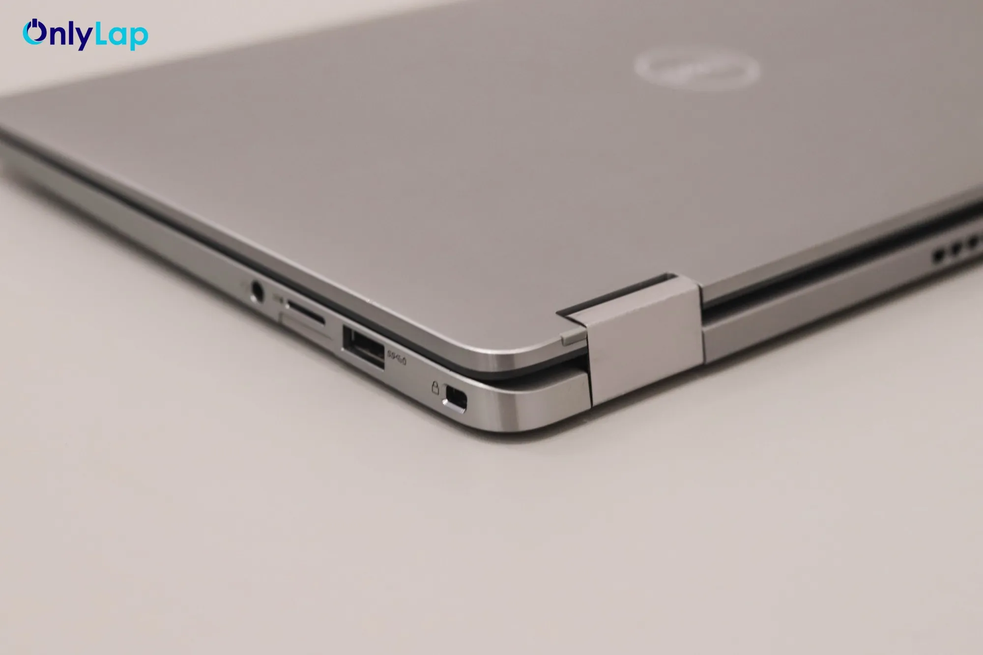 dell latitude 7400 aluminum 2 in 1 10
