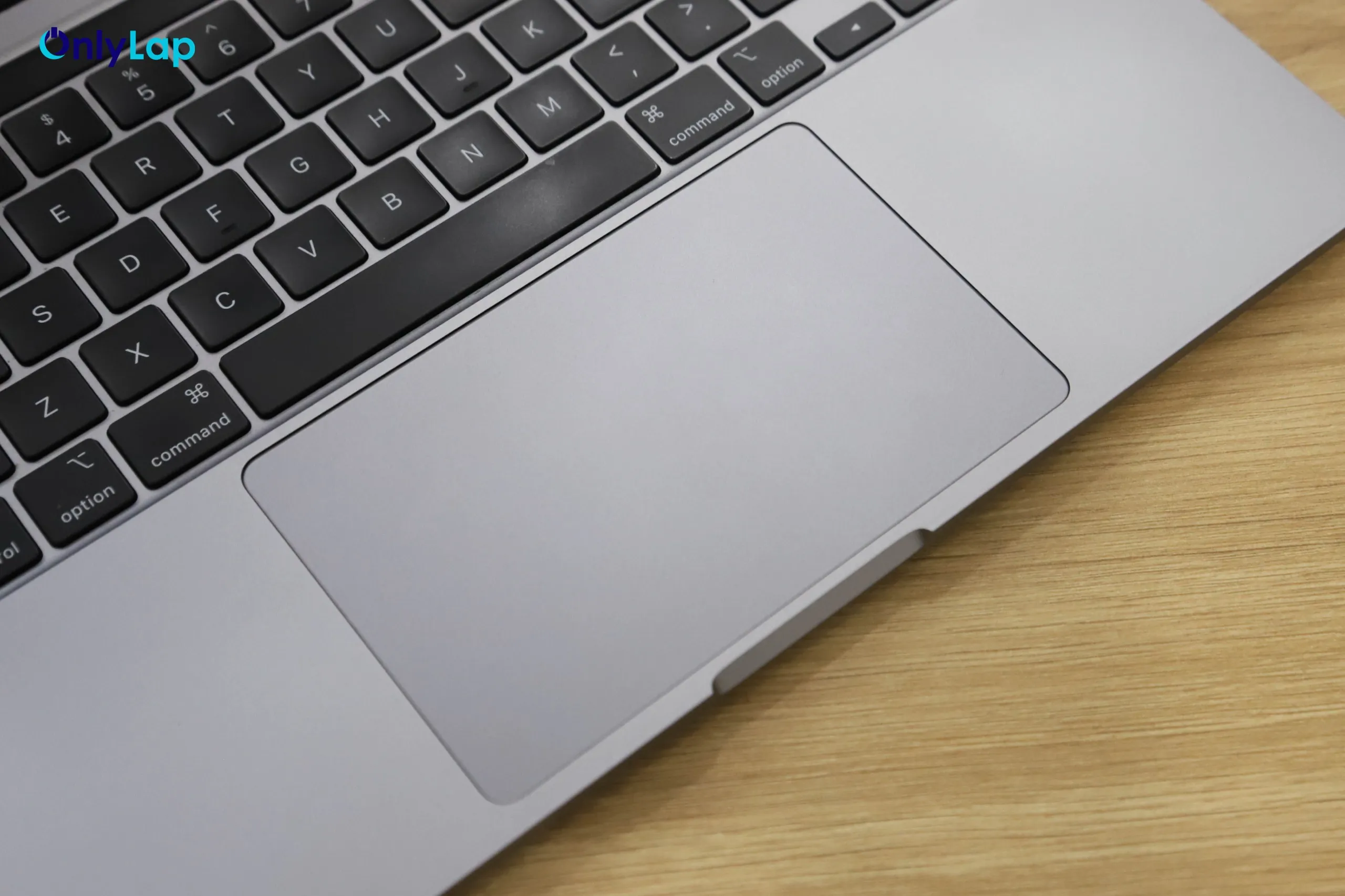 macbook pro m1 17