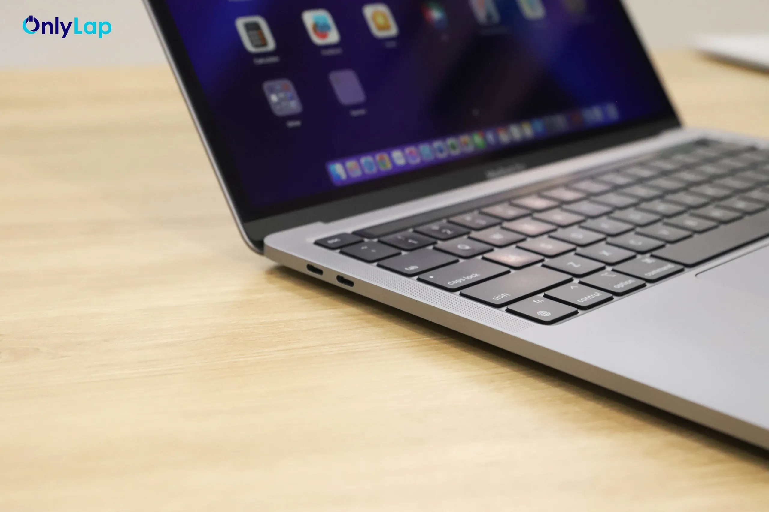 macbook pro m1 18