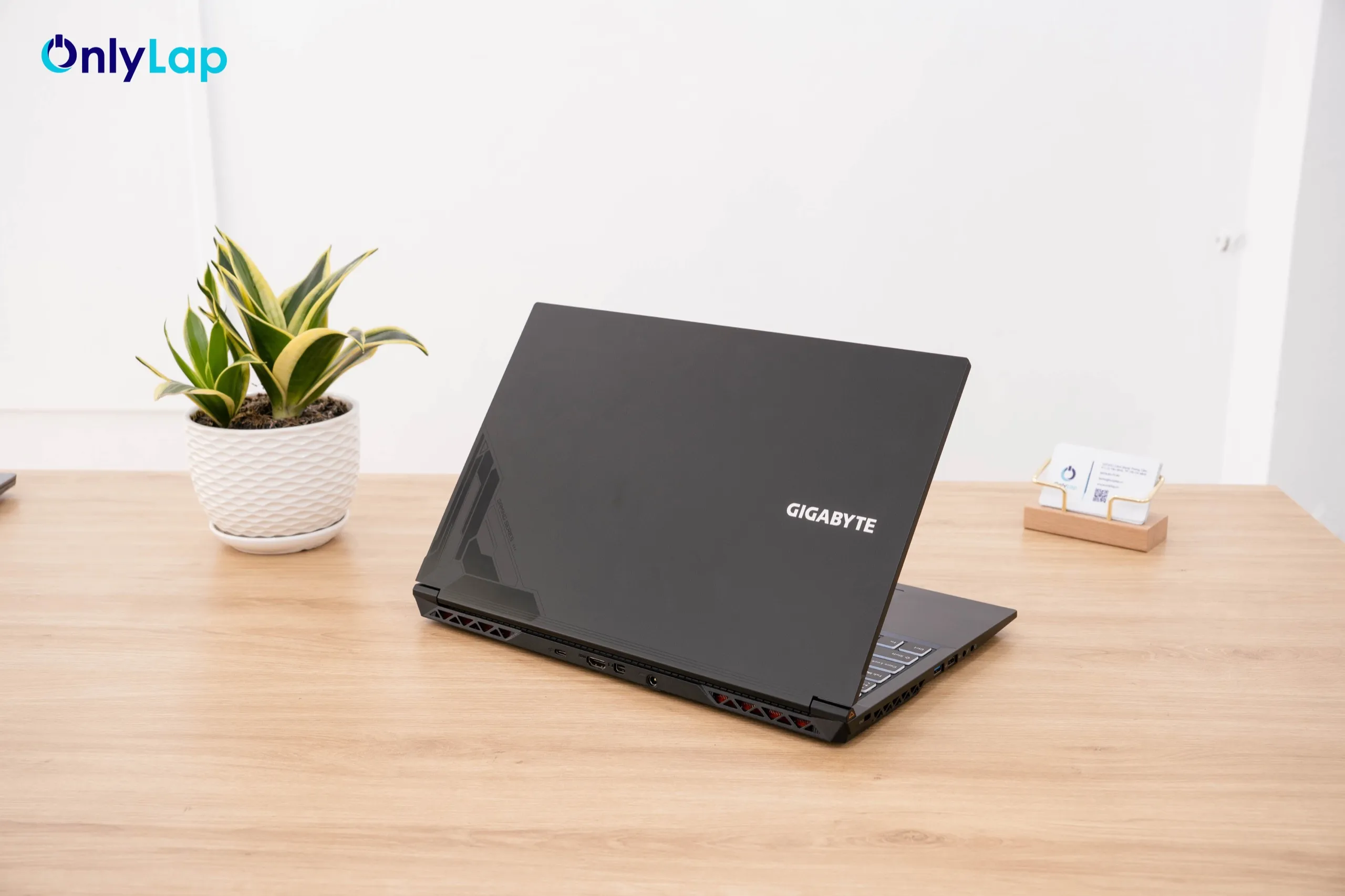 gigabyte g5 ge 51vn213sh 12