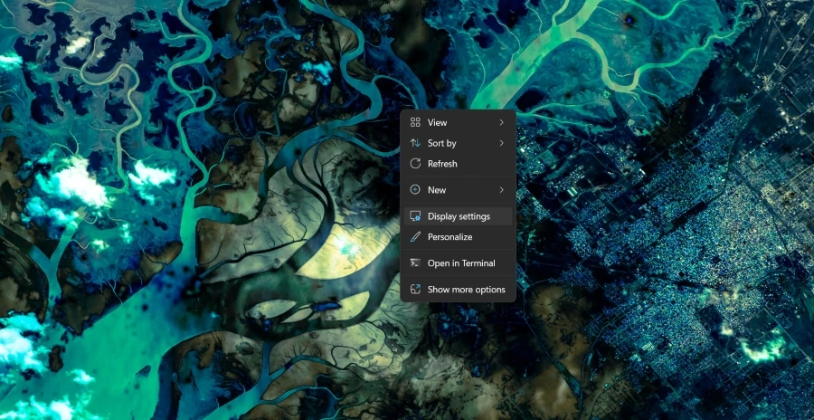 nhap-chuot-phai-ngoai-man-hinh-desktop-va-chon-display-settings