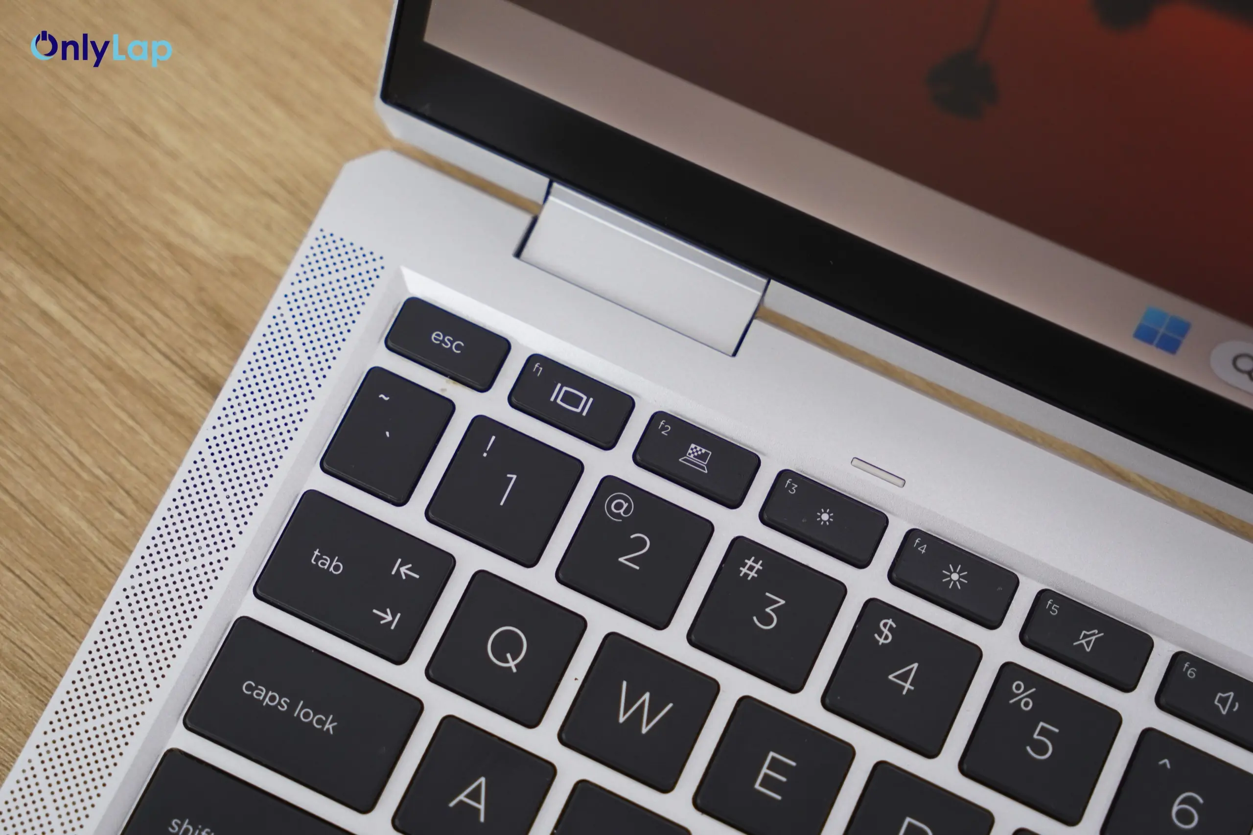 hp elite x360 1040 g8 35