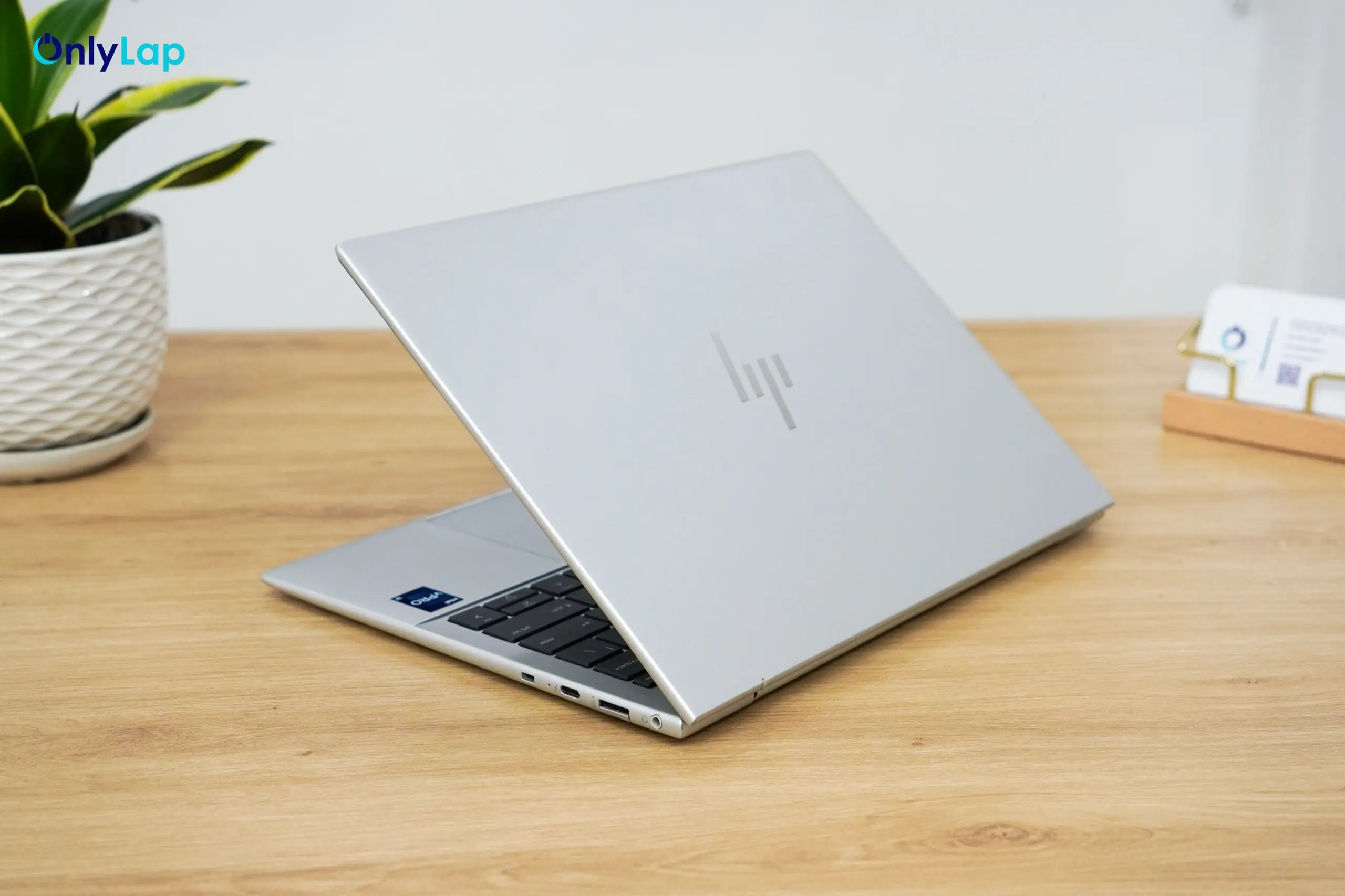 hp elitebook dragonfly g3 35